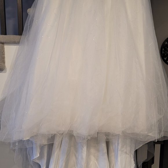 Bridal size 28 plus size Wedding Dress/Gown - Picture 5 of 8